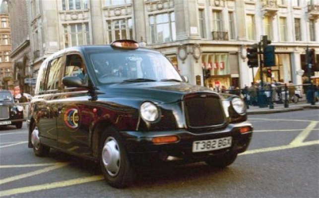 Producătorul cunoscutelor taxiuri negre din Londra a intrat în faliment